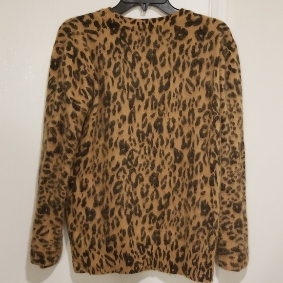 💕OPENING CEREMONY💕 Cheetah Fur Crew Neck Sweater Medium M NWT - Picture 2 of 3